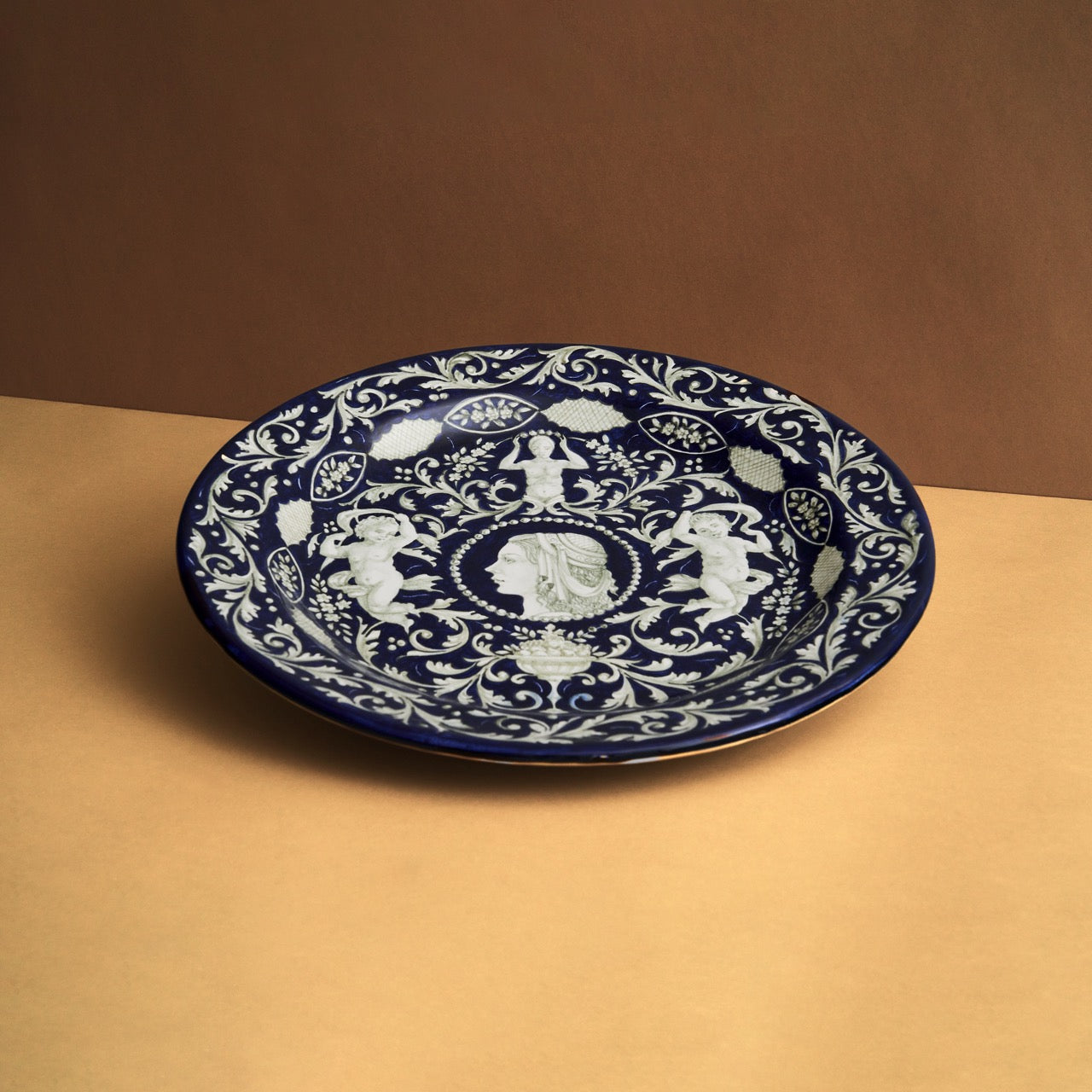 Decorative plate