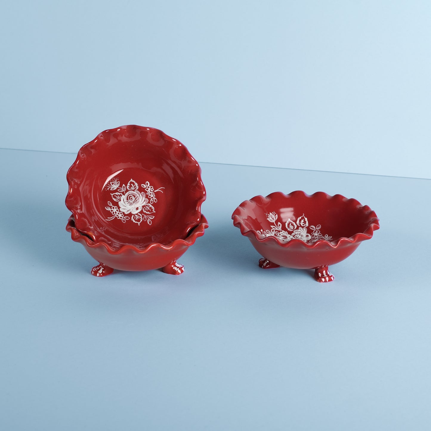 Bowl with standing